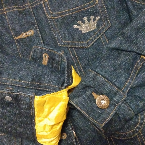 - Bongo - Picture 4 of 6